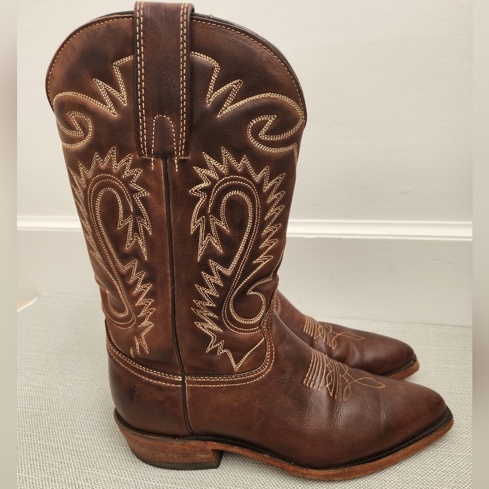 Frye 7.5 D Brown Leather Boots Western Cowboy Pull On
